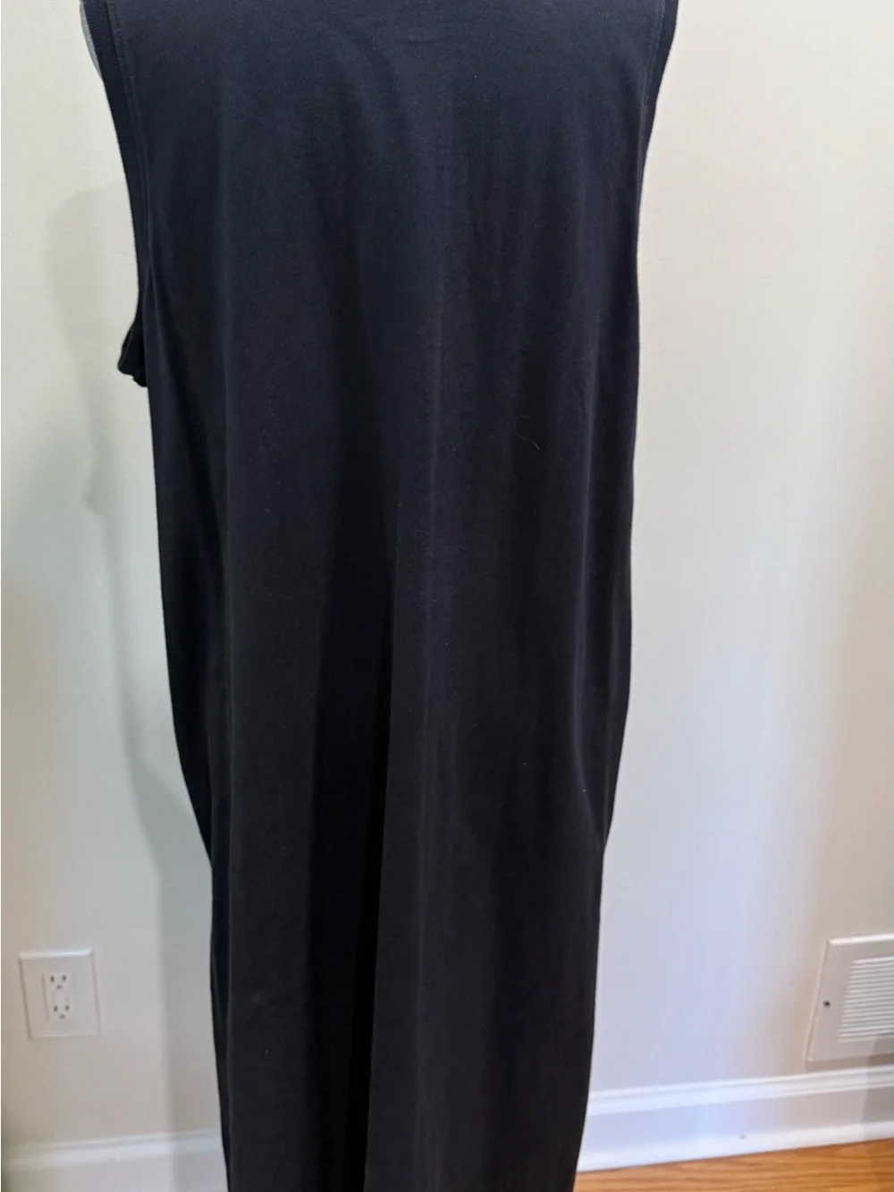 Lands' End Black V‑Neck Sleeveless Maxi Dress - Picture 5 of 10